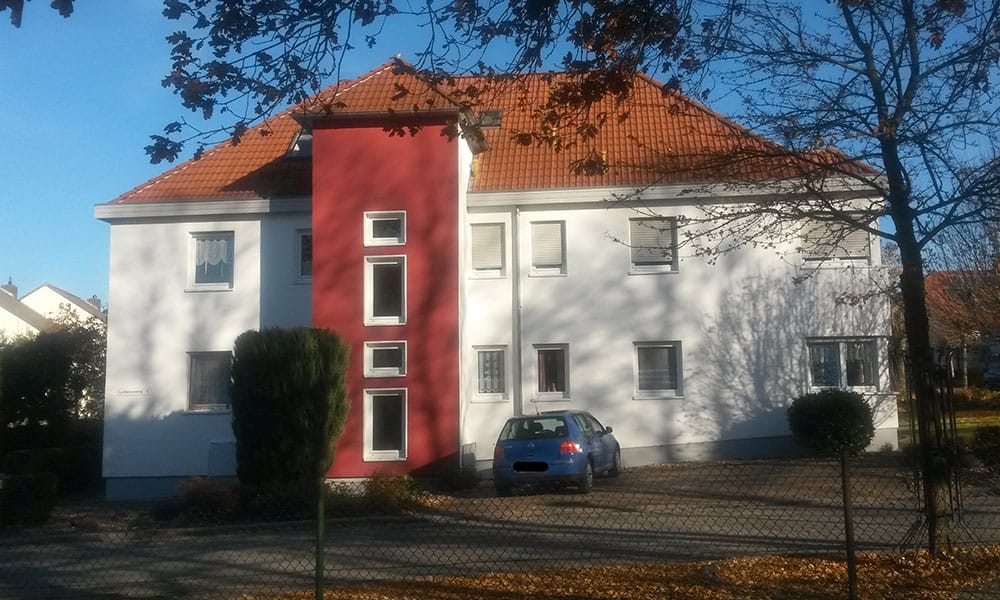 Rote Fassade bei Maler & Lackierermeister Butterweck-Gerbig